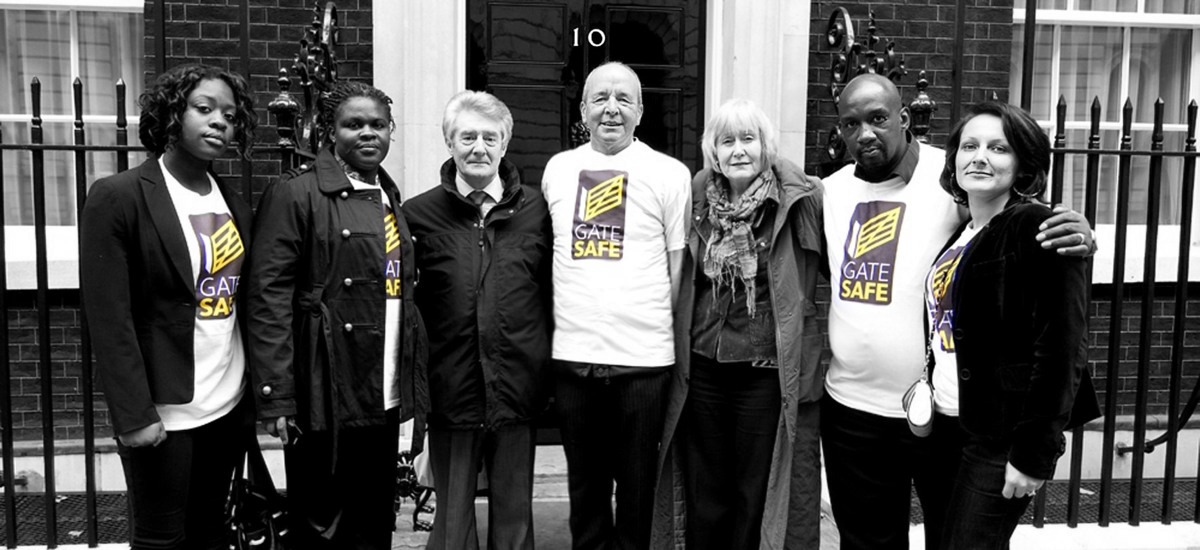 Gate Safe and bereaved families outside 10 Downing Street